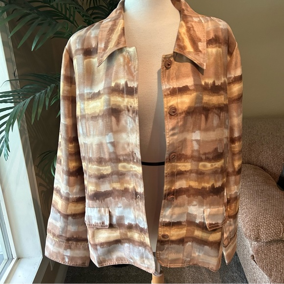 Susan Graver lightweight lined button down blazer - Picture 3 of 8